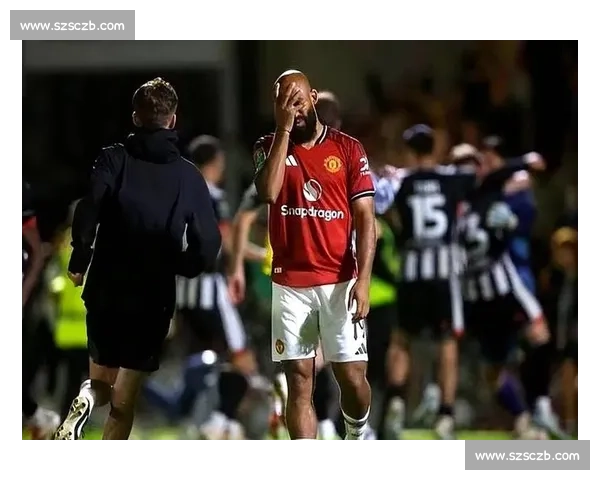 曼联点球夺冠暴露中场隐患 詹俊:中前卫组合需颠覆性调整 曼联点球夺冠暴露中场隐患 詹俊:中前卫组合需颠覆性调整